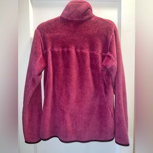 Pink Patagonia pull over